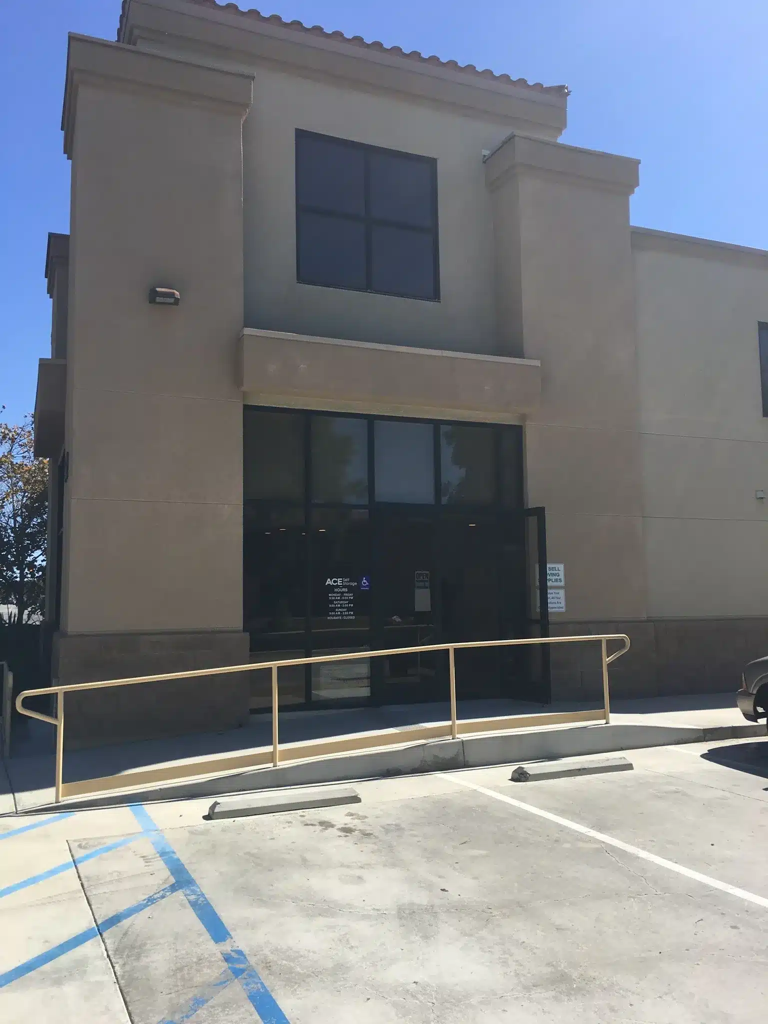 Commercial Entrance Painting Simi Valley California Front entrance of a commercial building with an accessibility ramp in Simi Valley California.
